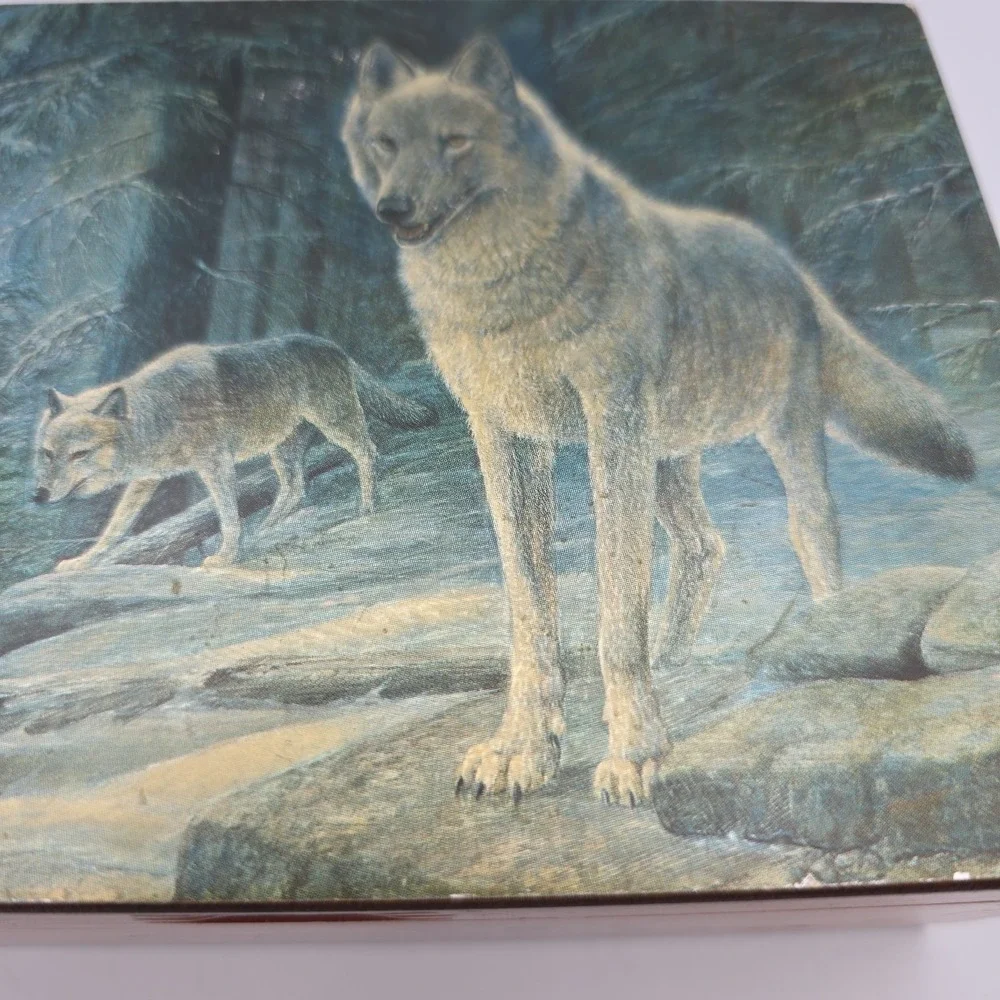 #4168 TWILIGHT PROTECTOR WOLVES KEEPSAKE JEWELRY HOME DECOR WOOD CEDAR BOX 7